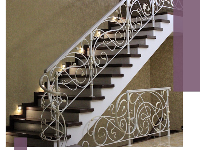 Кованые лестницы под ключ в Приморско-Ахтарске — изготовление и монтаж