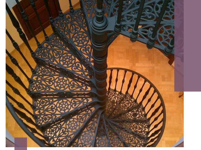 Винтовые лестницы под ключ в Приморско-Ахтарске: производство и монтаж