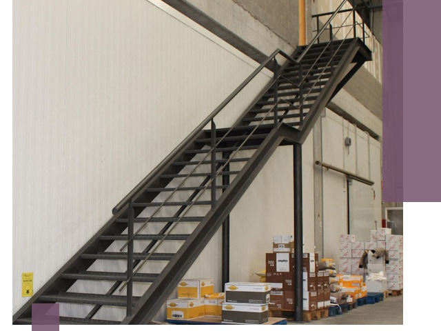 Лестницы для производства в Приморско-Ахтарске — изготовление и монтаж
