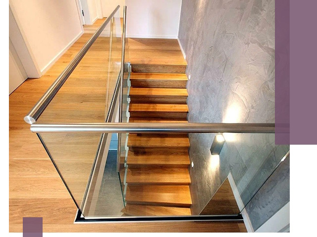 Перила для лестницы в доме — изготовление и монтаж в Приморско-Ахтарске