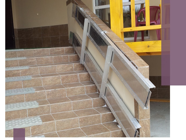 Откидные пандусы под ключ в Приморско-Ахтарске — монтаж и демонтаж