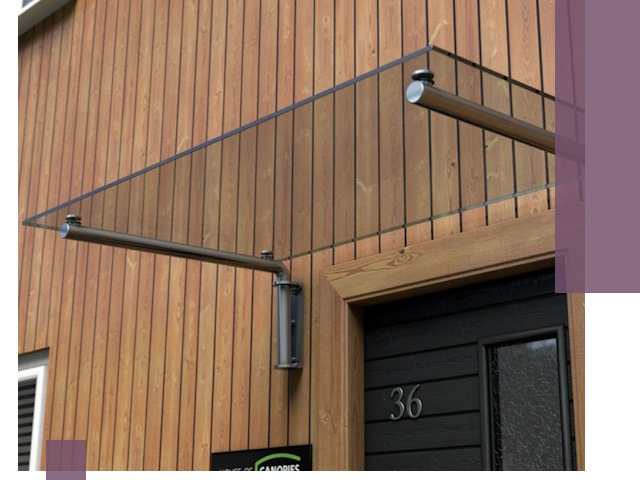 Стеклянные козырьки на входы и фасады в Приморско-Ахтарске