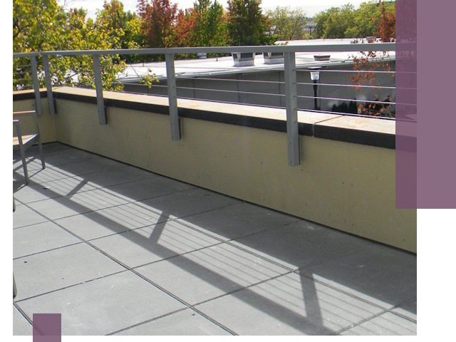 Металлические парапеты под ключ в Приморско-Ахтарске: монтаж и изготовление