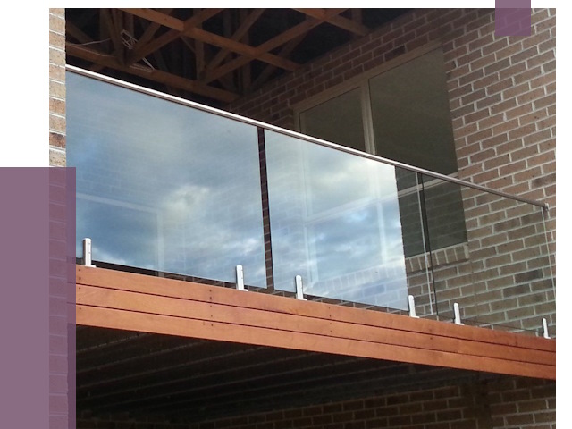 Стеклянные парапеты на крыше и террасе в Приморско-Ахтарске от 11405 руб. | ПРОЛЁТ-Прр