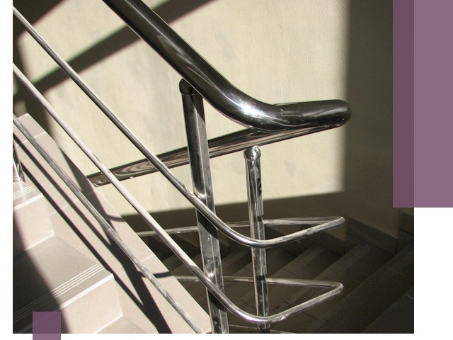 Поручни из нержавеющей стали под ключ в Приморско-Ахтарске